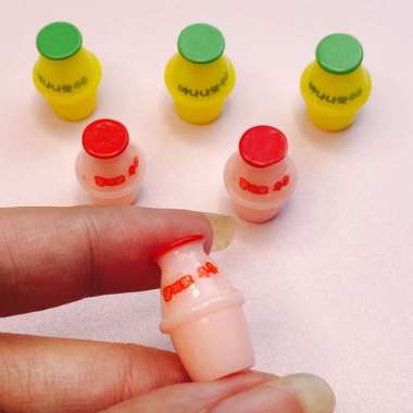 BANANA MILK STRAWBERRY CHARM - hiasan botol yakult susu pisang slime