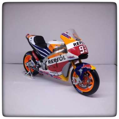 Maisto 1:10 Diecast Miniatur Motogp Honda Repsol Marquez 2017