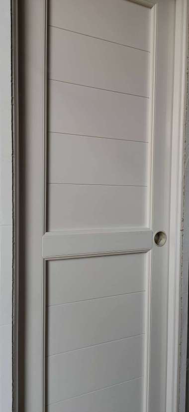 Pintu Kamar Mandi UPVC Handle Kunci Bulat Stainless Warna Putih