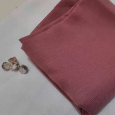 Bella Square Hijab Segi Empat - peanut dusty pink