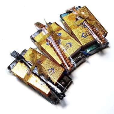 [ANTQ] Parcel Souvenir Sajadah Tasbih Al Quran saku paket oleh oleh umroh tahlil tahlilan 40 harian