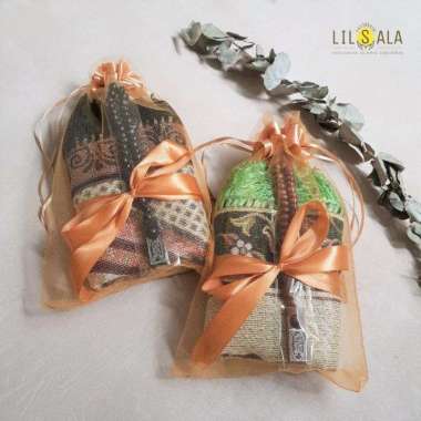 [TR] Paket Souvenir Sajadah Dewasa TR Tile Tasbih Kayu untuk Tasyakuran Aqiqah Tahlilan Haul