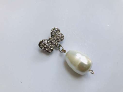 Bros Peniti Brooch Jarum Dagu Mutiara SHELL Hijab Jilbab Wanita Putih