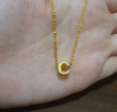 Set kalung liontin huruf C kadar 700 emas asli