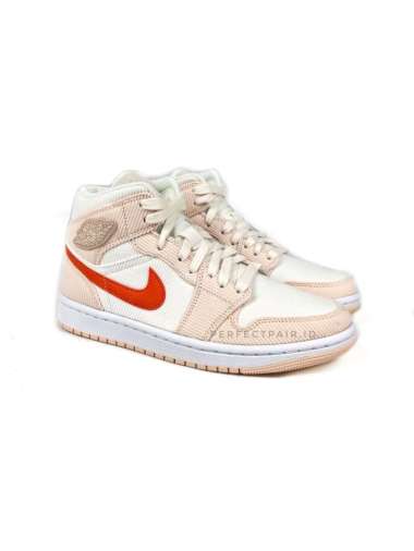 Jual Air Jordan Mid Terbaru \u0026 Original - Harga Promo Juni 2022 | Blibli