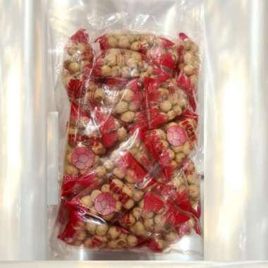 Kacang Atom Bola Pak per Renteng (isi 30 Pak)
