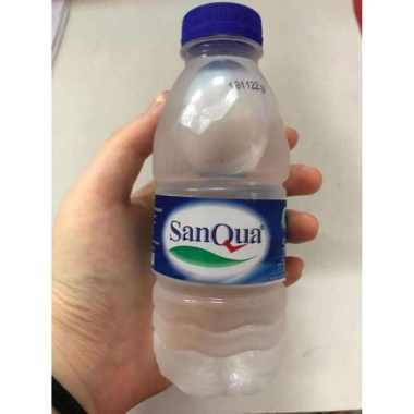 Sanqua 220 Ml - Air Mineral 1 Dus Isi 24 Botol