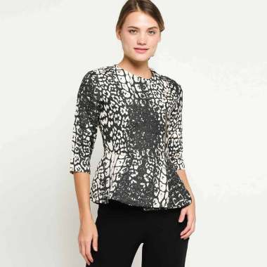 77 Koleksi Model Jaket Untuk Perempuan Terbaru