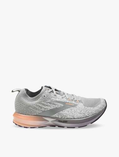 brooks sneakers for women