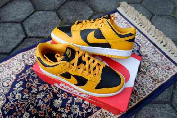 goldenrod sb dunk