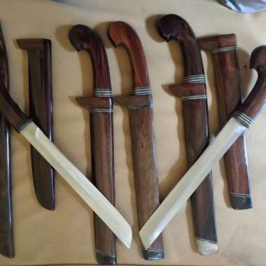 Golok Sembelih Per Willys 100 % ORIGINAL Multicolor