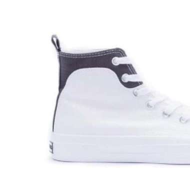 sepatu airwalk putih