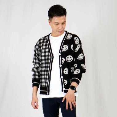 Okechuku CARDIGAN SMILE Kardigan Rajut Pria Gaya Korea Knit Cardigan Hitam
