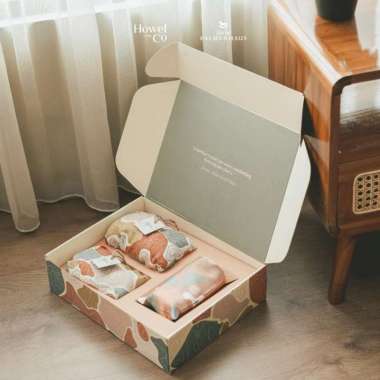 Howel & Co x LIttle Palmerhaus Set Mukena & Sajadah Sand
