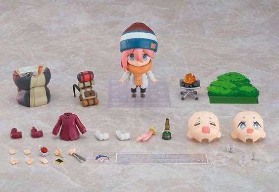 Nendoroid Nadeshiko Kagamihara - Solo Camp Ver. DX Edition