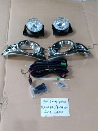 Fog Lamp / Lampu Kabut Ford Ranger 2010 ON / Ford Everest 2010 - 2011