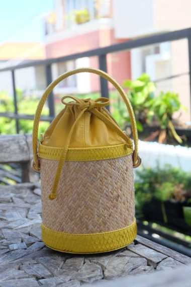 Hand Bag Wanita-Bag Lulu Lampit-Sling Bag-Tas Kulit Asli-Tikar-Anyam Yellow