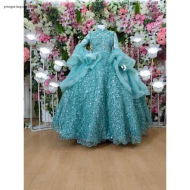 Baju pakaian gaun pengantin busana pernikahan wanita gown dress wedding dress muslim perempuan hijab