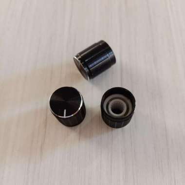 Knop Potensio Hitam 14mm