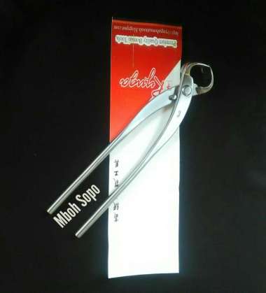 Ryuga Catok Cembung Stenlis Besar 28 cm putih