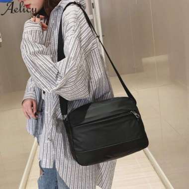 TAS LALA - Tas Selempang Wanita Hitam