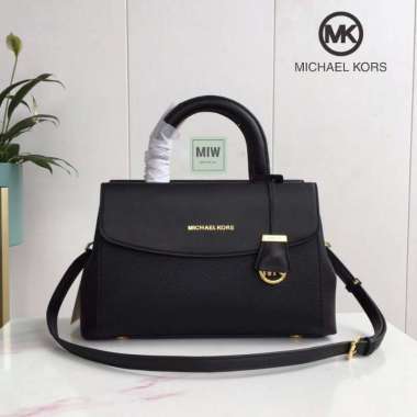 michael kors logo continental wristlet