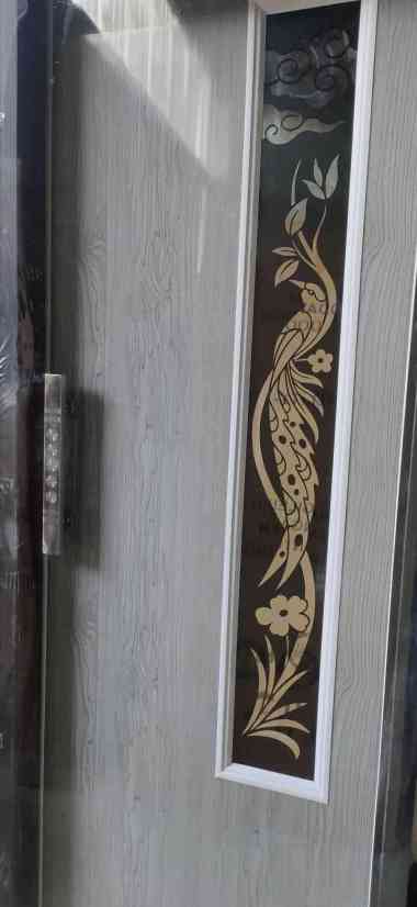 Pintu Kamar Mandi PVC Motif Kaca Cermin Burung Hitam Mozaik Grey