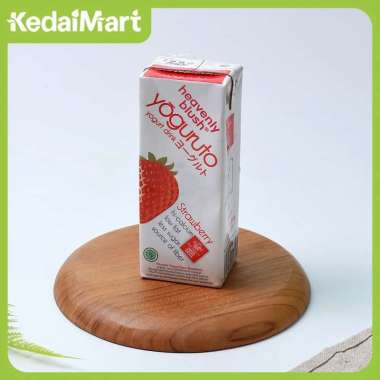 Heavenly Blush Yoguruto Drink Strawberry 200 Ml