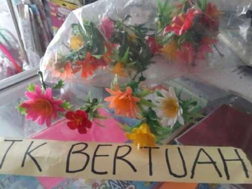 MINIATUR BUNGA HIASAN KUE PRAKARYA STIK ES