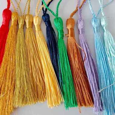 PITA TALI TIRAI RUMBAI MERAH LAMPION Kecil, Warna: