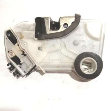 Door Lock Pintu Depan Kiri-LH Toyota Innova Reborn - Hilux Original