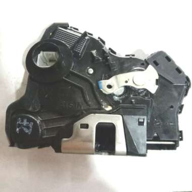 Door Lock Pintu Depan Kiri-LH Toyota Innova-Hilux-Fortuner Original