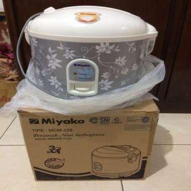 Magic Com Miyako 528