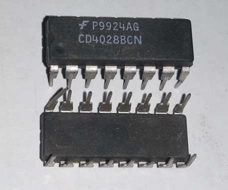 IC CD4028BCN CD4028 BCN BCD to Decimal Decoder