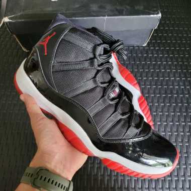 Air Jordan 11 Retro High Playoffs Bred 2012 || black red