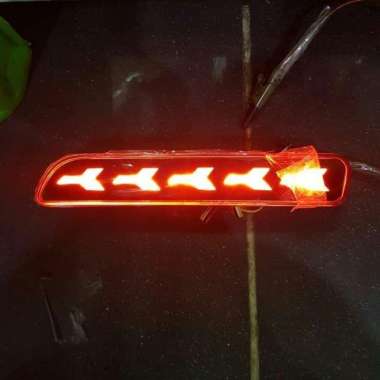 Lampu LED Reflektor / Mata Kucing Bumper Mobil Ertiga RUNING