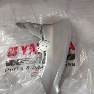 panel 1 sayap kiri mio gear 125 silver original yamaha ygp