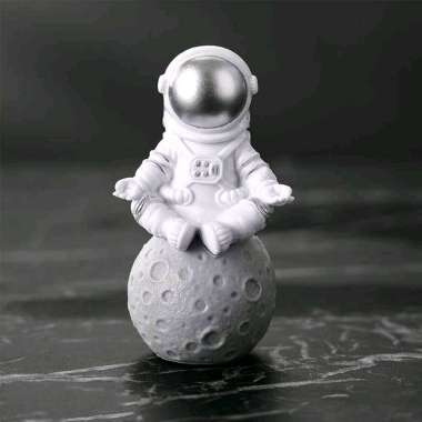 Pajangan dekorasi kamar anak figure astronot silver resin