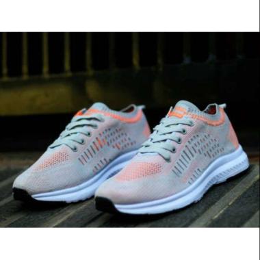 Daftar Harga Sepatu Olahraga Original Adidas Terbaru Juli 2020 Terupdate Blibli Com