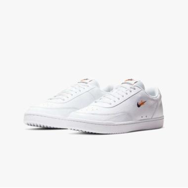 Nike court vintage white
