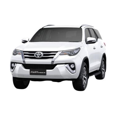 Toyota New Fortuner 4x4 2.4 VRZ DSL LUX Mobil - Super White Toyota New Fortuner 4x4 2.4 VRZ DSL LUX Mobil - Super White