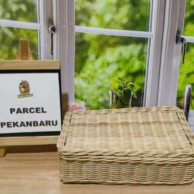 Keranjang Rotan Persegi Box Hampers