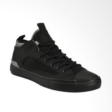 Converse CT All Star Ultra OX Sepatu Pria - Black [CON160481C]