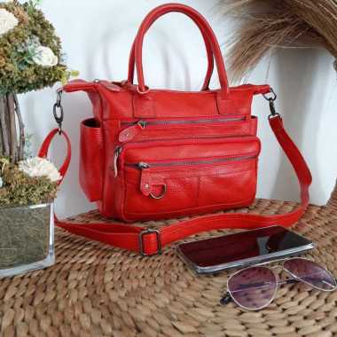 Tas Kulit Wanita Selempang Warna Hitam Bahan Kulit Sapi Premium Asli Garut Merah