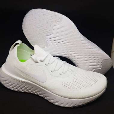 nike epic react all white