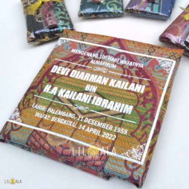 TAMBAHAN SABLON NAMA PADA BALIK SAJADAH UNTUK SOUVENIR ACARA TAHLILAN - TULISAN SAJA (PREORDER)