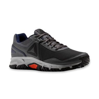 beli sepatu reebok