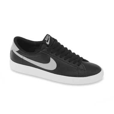 sepatu nike tennis