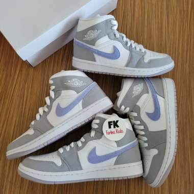 Jual Jordan 1 Wolf Grey Terbaru 