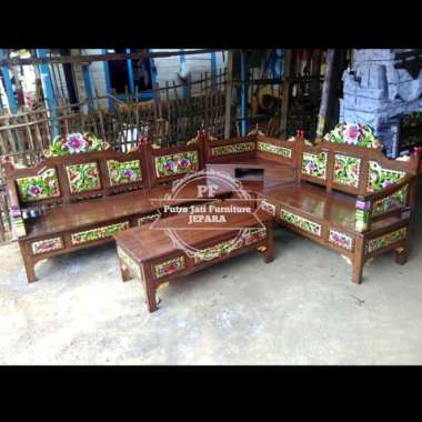 Mebel Jati Meja Kursi Tamu Model Sudut Ukir Kayu Jati Warna Kombinasi